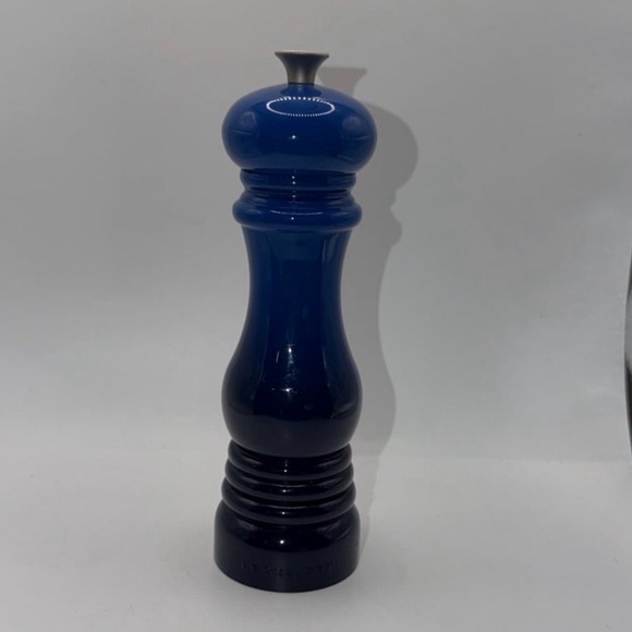 Le Creuset Other - Le Creuset Pepper Mill Blue Ombre